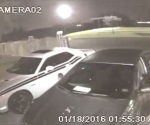 Atracan ladrones autos estacionados