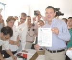 Se registra Alejandro Llanas como candidato a alcalde