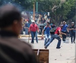 Exigen en Chiapas liberar a 6 maestros