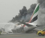 Se incendia avión al aterrizar de emergencia, en Dubái