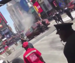 Un coche a alta velocidad atropella a varias personas en Times Square
