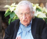TLCAN, orientado a afectar el agro mexicano: Chomsky
