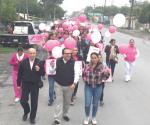 Celebran combate al cáncer de mama