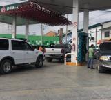 Abren pocas gasolineras y algunas se quedan sin combustible en Reynosa