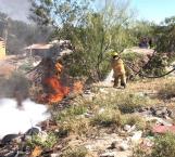 Se sale de control incendio en basureros de la colonia Arcoíris