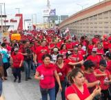Marchan obreros y despedidos en Matamoros