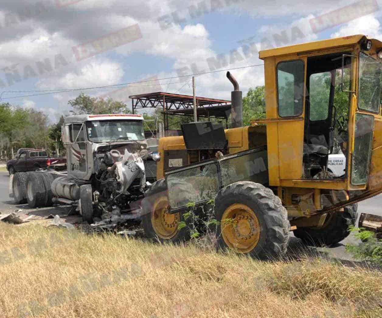 Tracto Cami N Se Impacta Contra M Quina