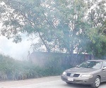 Contaminan con humo por quema en basurero municipal
