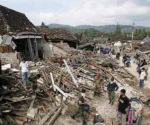 Sismo deja 93 muertos en el norte de Indonesia