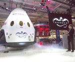 Spacex enviará a 2 turistas a un viaje alrededor de la luna