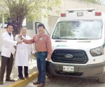 Entregan ambulancia con tecnología de punta al IMSS