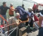 Quemados tres trabajadores en barco en reparación