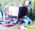 Suman 18 muertos y 5 heridos en volcadura