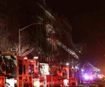 Suman 12 muertos por incendio en edificio de Nueva York