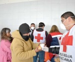 Calienta Cruz Roja tripas de familiares de enfermos