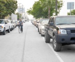 No respetan ciclovías en la colonia Ribereña