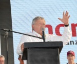 ´Menos balas´ y ´seguridad´ piden a López Obrador