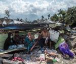 Luchan por la supervivencia tras terremoto y tsunami en Indonesia