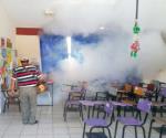 Fumigan 80 escuelas y jardines de niños para combatir el dengue