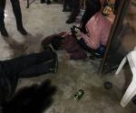 Atentado en salón de fiestas arroja un muerto y dos heridos a balazos, en Victoria