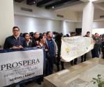 Protestan empleados de Prospera ante inminente despido