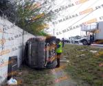 Libran la muerte tras volcar camioneta frente a cuartel de Reynosa