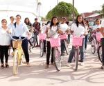 Facilitan camino a clases; entrega DIF 21 bicicletas