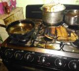 Cocinaba ‘tamalitos’ para su esposo y casi incendia casa