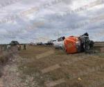 Vuelca tráiler en carretera a Monterrey