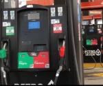 Baja en precio de petróleo abarata costo de gasolina