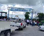 Productores de sorgo cierran paso a camiones en puente de Nuevo Progreso