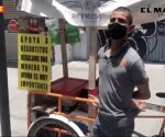 Pandemia obliga a payaso "Resortitos" a vender aguas, pan y antojitos por las calles de Reynosa