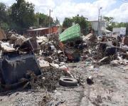 Limpian predio invadido para basurero, en Las Torres y Leyes de Reforma