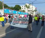 Bloquean campesinos carretera Tampico-Mante; exigen pago