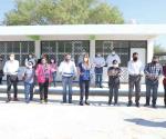 Entrega biblioteca a escuela Benito Juárez