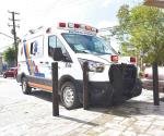 Choca ambulancia en urgencia