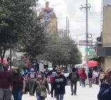 Registra gran afluencia la peatonal Hidalgo