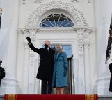 Llega Biden a la Casa Blanca con su familia