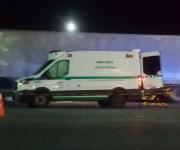 Choca ambulancia que trasladaba a mujer con peligro de aborto