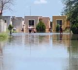 Bloquean carretera a San Fernando por inundación en Pirámides