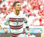 Impone Cristiano récords y guía triunfo de Portugal