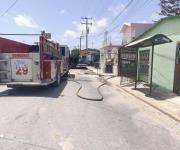 Arde vivienda e intoxica inquilinos en la Morelos