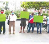 Protestan pescadores por la falta de apoyo