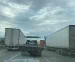 Acaparan los traileros carretera a Reynosa