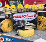 Reciben bomberos donación de equipo