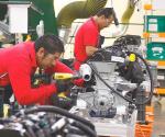 Industria automotriz impulsa recuperación de empleo manufacturero