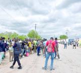 Haitianos esperan se abra nuevo refugio
