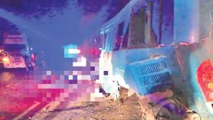 Vuelca autobús en Jalisco: 14 muertos