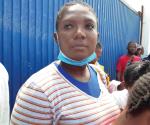 Madre haitiana pide ayuda para su hija