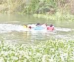 Cruzan migrantes nadando el Bravo